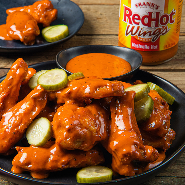 Frank's RedHot Nashville Hot Wings Sauce, 12.0 fl oz | Hy-Vee