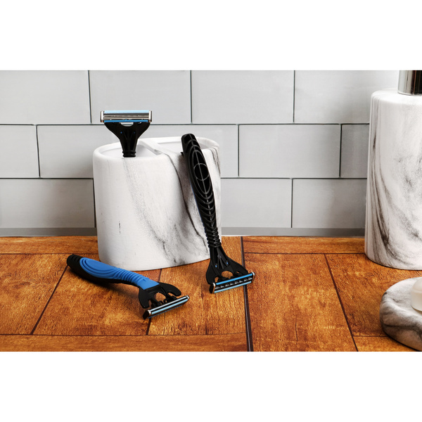 TopCare Triple Blade Men's Razors with Lubricating Strip | Hy-Vee