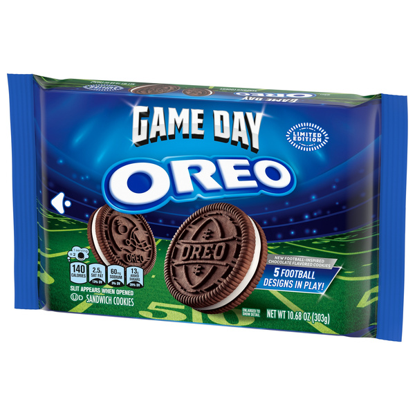 Oreo Game Day Chocolate Sandwich Cookies, Limited Edition | Hy-Vee