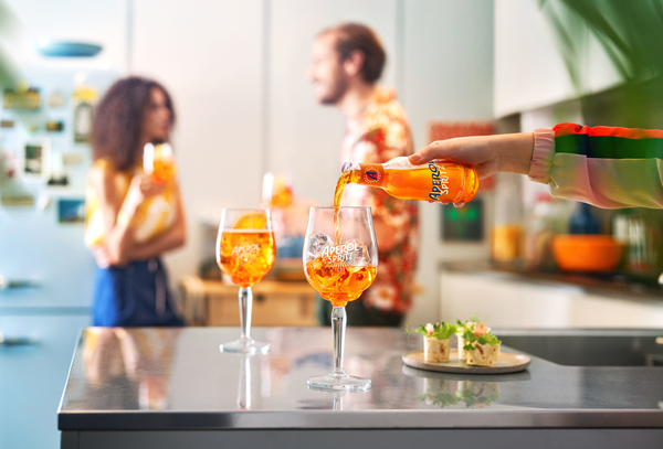 Aperol Spritz Cocktail 4 bottles / 200 ml | Hy-Vee Aisles Online