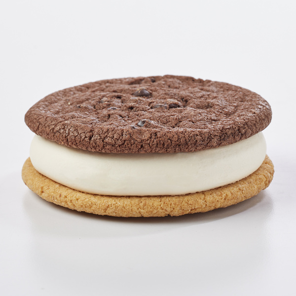 Thelma's S'mores with Marshmallow Ice Cream Sandwich 6 Fluid Ounce