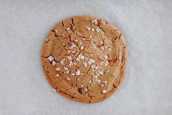 【G-Rap】Cookie D T-Rex Caramel Chocolate Chip Cookie Dough | Hy-Vee Aisles Online